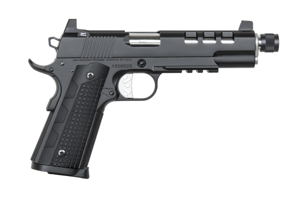 Dan-Wesson-Descretion-9mm-Luger-right Dan-Wesson-Descretion-9mm-Luger-right