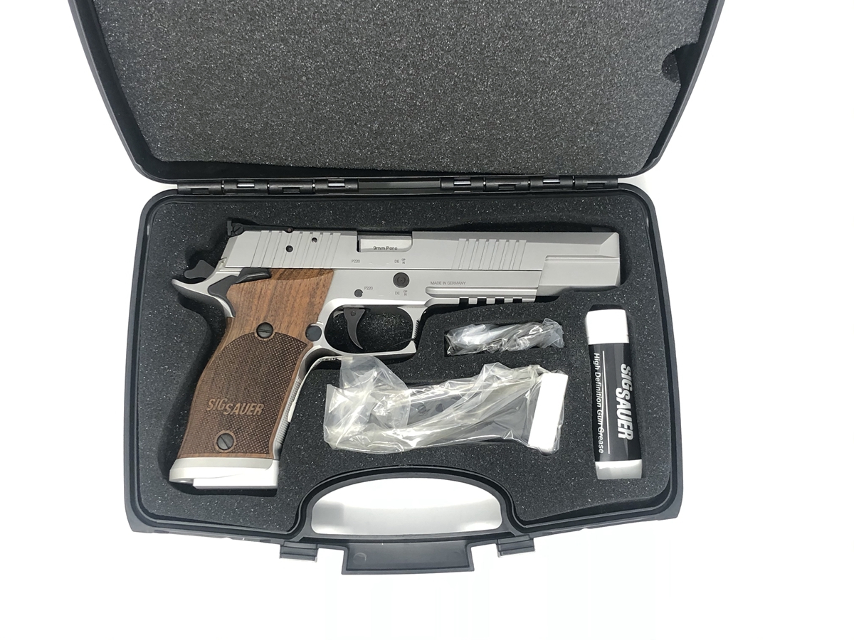 Sig Sauer P220 X-Six Sport 9mm Pistol » Tenda Canada