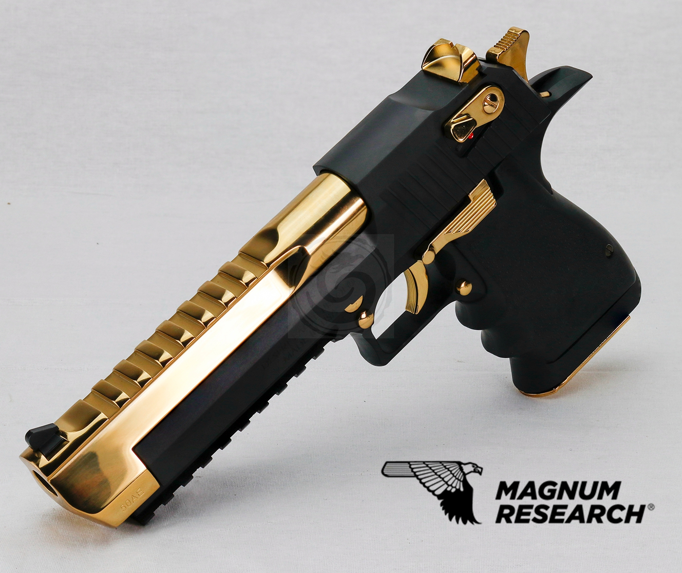 Magnum Research Desert Eagle L6 50AE Black/Gold Special